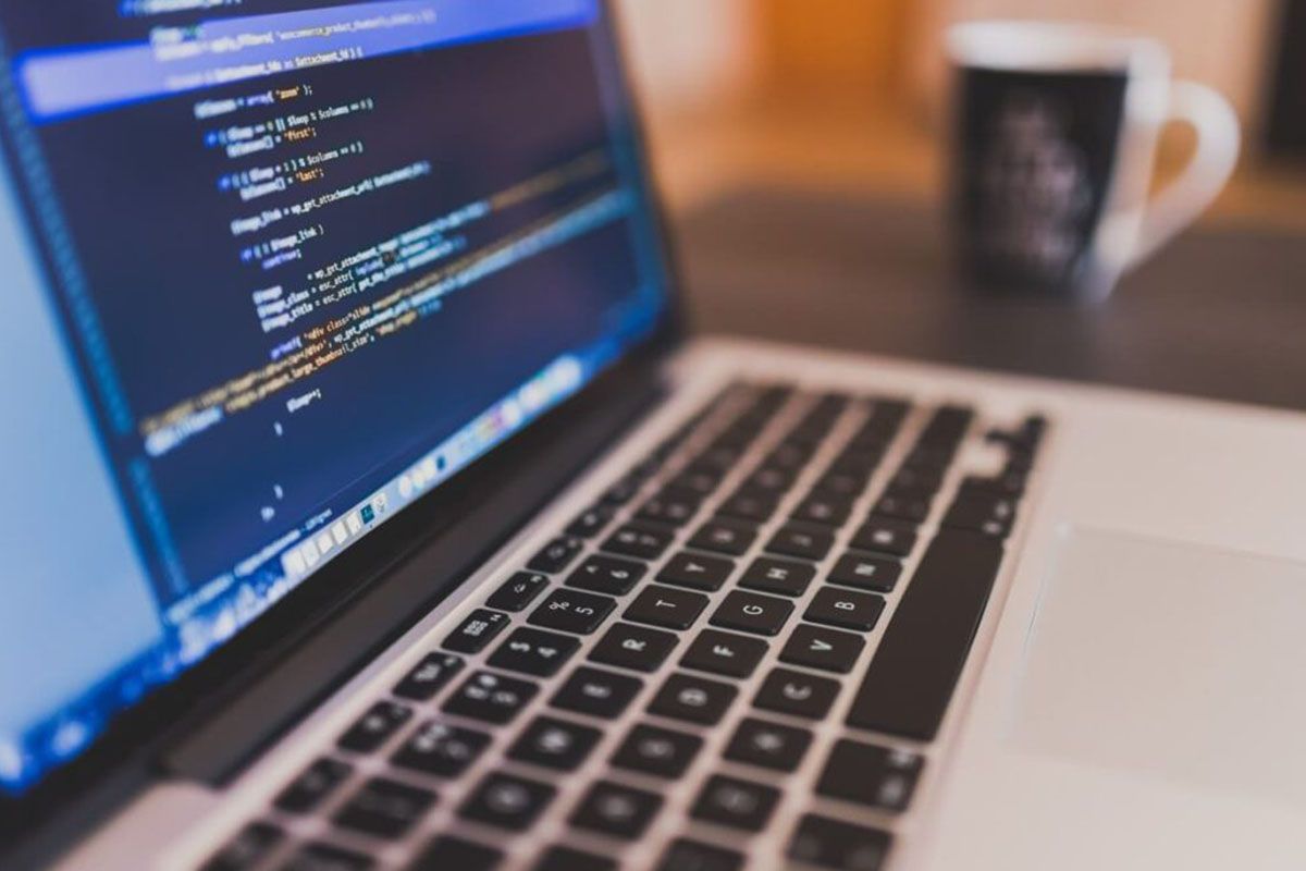 Why Custom Applications Continue to Outperform in the Age of SaaS